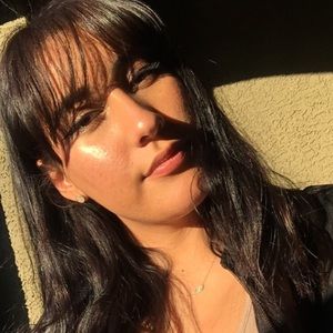 Meet your Posher, Carina